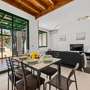 https://casa-mon.in-canary-islands.com