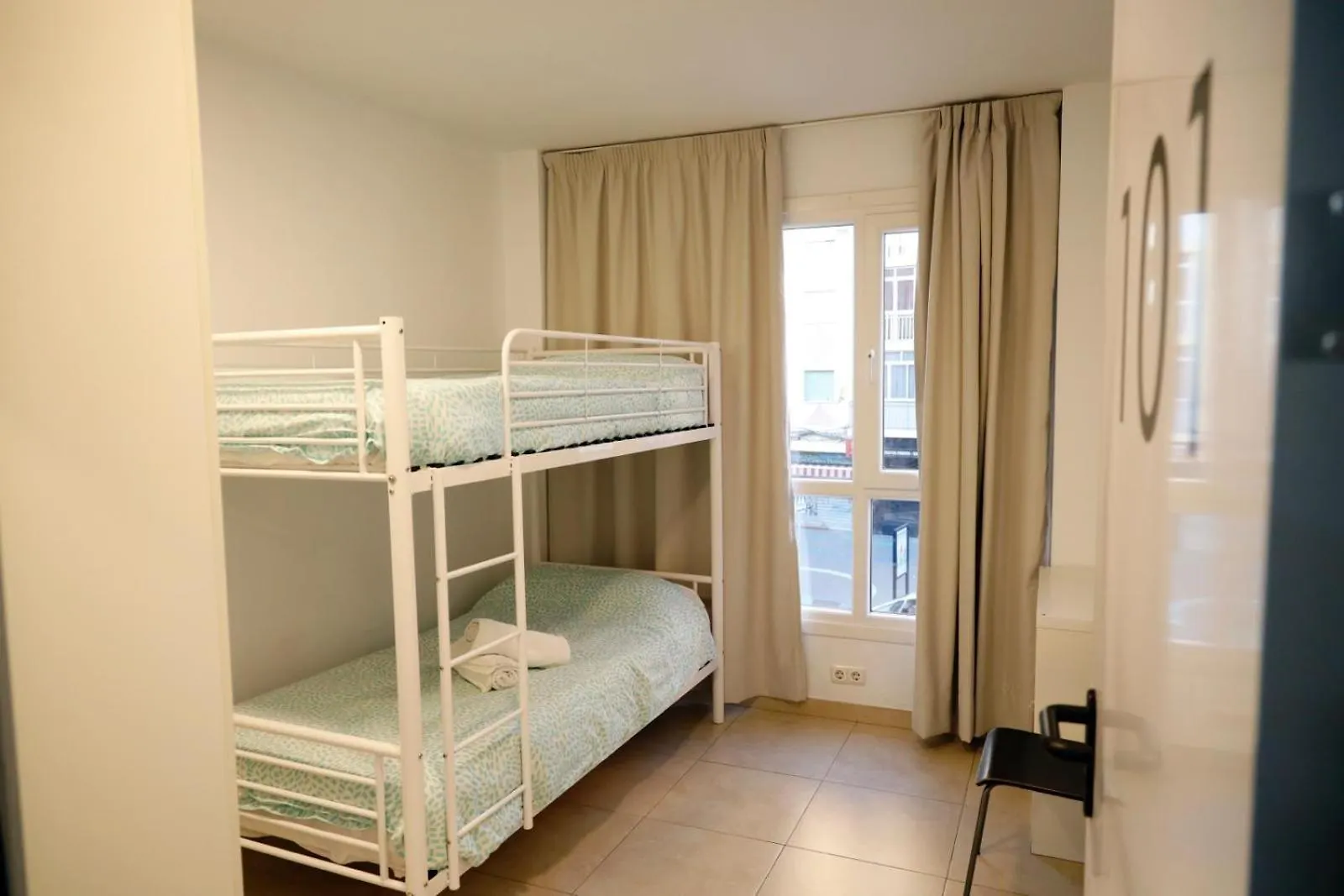 Residencia Universitaria Alboran Malaga Apartment